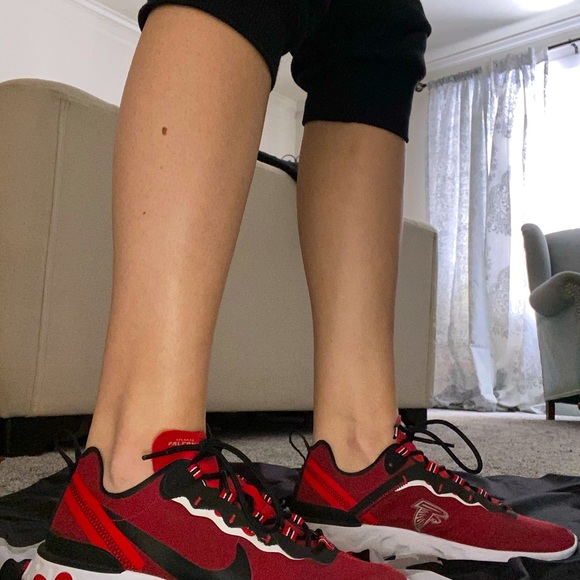 Official Limited Edition Atlanta Falcons Nikes - Picture 2 of 4